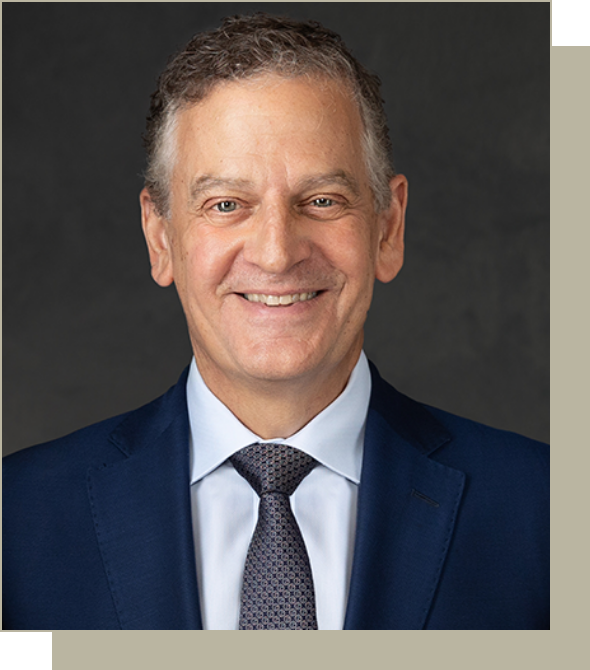 Headshot picture of Tom Kussurelis